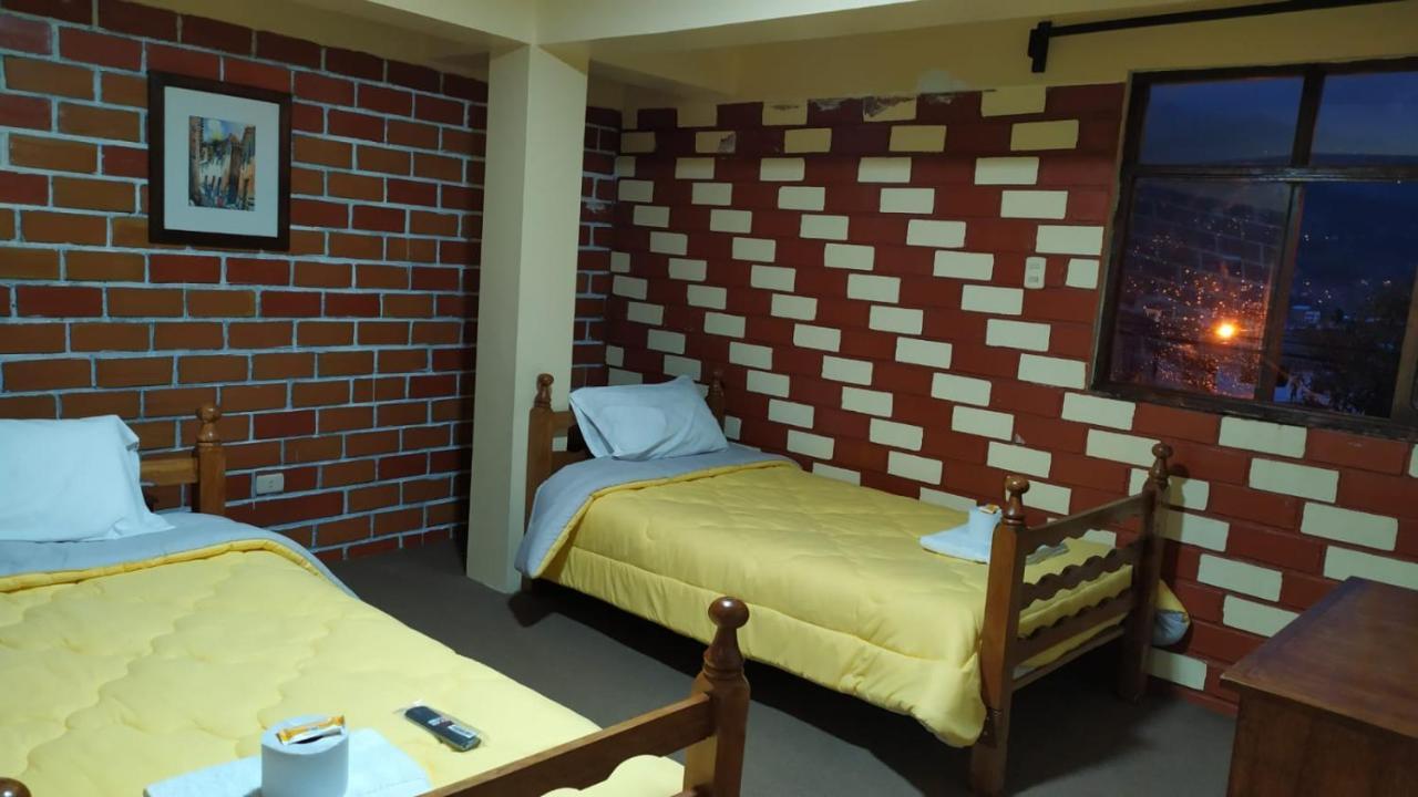 Mirador Backpackers B&B Huaraz  Buitenkant foto